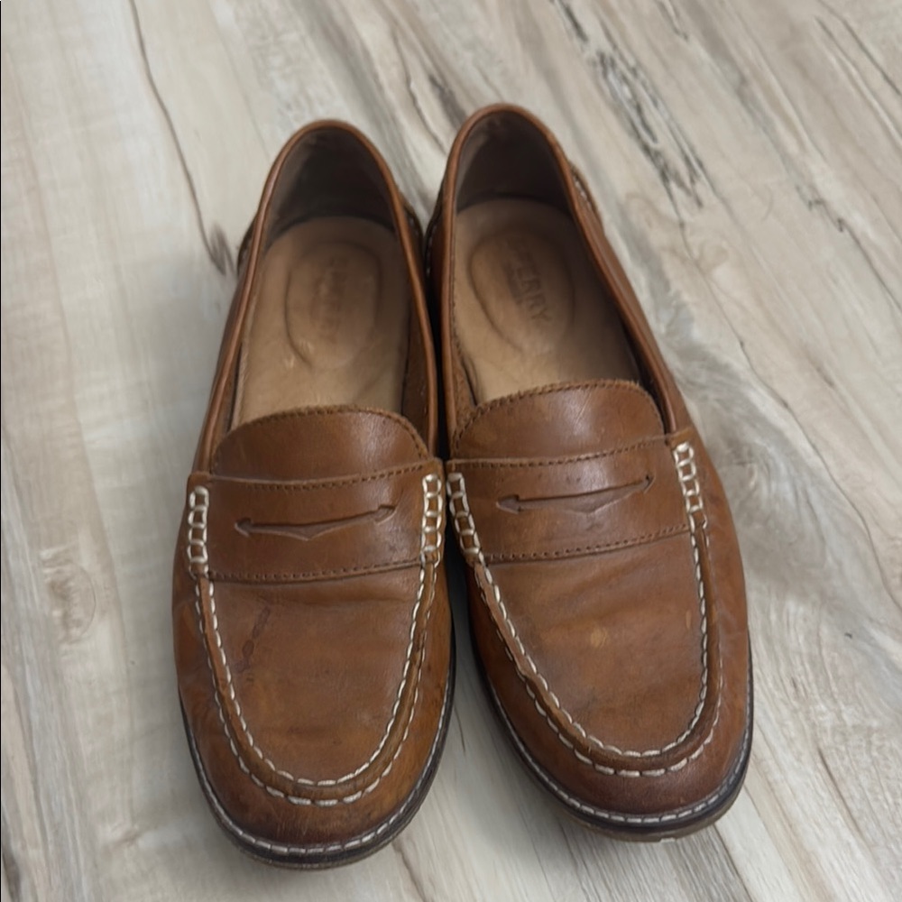 Womens Sperry Penny Loafers sz. 9